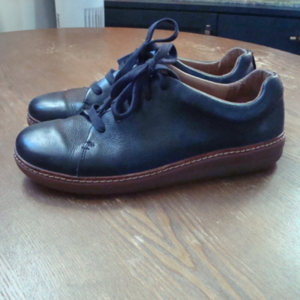 Clarks 9 40 black lace up shoes walking